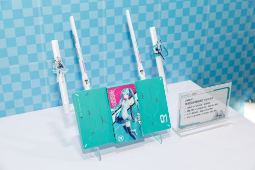 初音未来版闪耀问世 萌动网络秒杀延迟不朽情缘游戏入口华硕天选游戏路由2(图2)