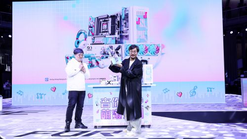 初音未来版闪耀问世 萌动网络秒杀延迟不朽情缘游戏入口华硕天选游戏路由2(图4)
